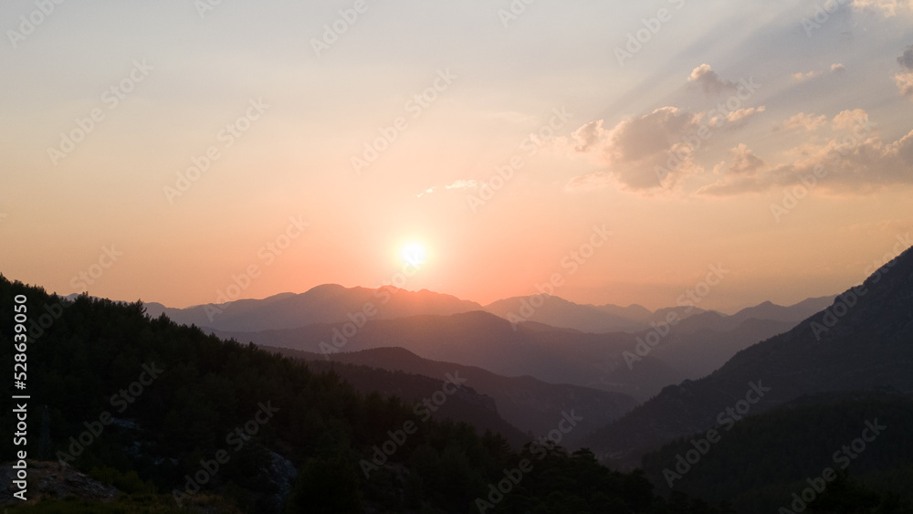 Fototapeta premium landscapes in the mountains at sunset with its wonderful and magnificent nature