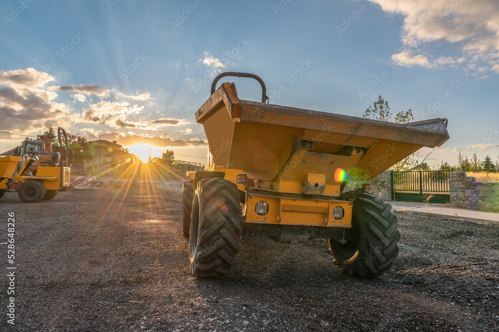 Obraz premium Dump truck at a road construction site