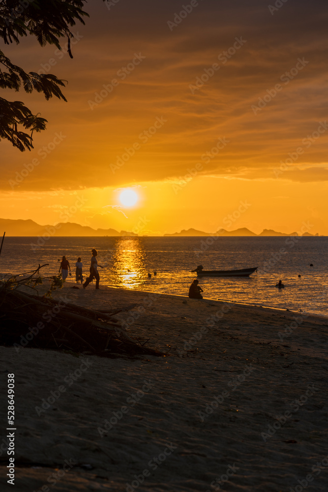 Fototapeta premium Sunset Koh Samui Thailand 2022