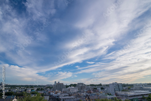 朝日 朝焼け 朝 夜明け 都会の朝 住宅街の朝