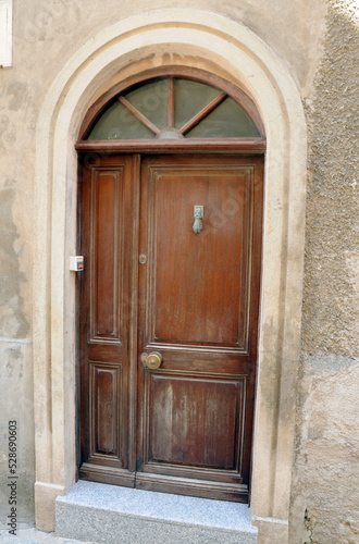 ein Tür in Saint Florent