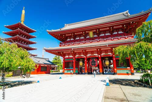 Tableau sur toile 東京　浅草寺　宝蔵門と五重の塔