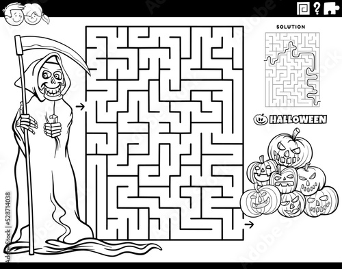 maze with Grim Reaper on Halloween time coloring page