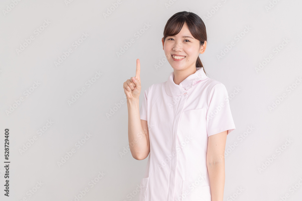 案内をする女性 案内をする女性