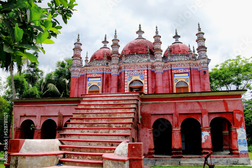 Karapur Mia Bari Mosque is an ancient mosque of Bangladesh built in the Mughal architectural style. It is located in Barisal Sadar No. 1 Raipasha Karapur Union. There are six doKarapur Mia Bari Mosque photo