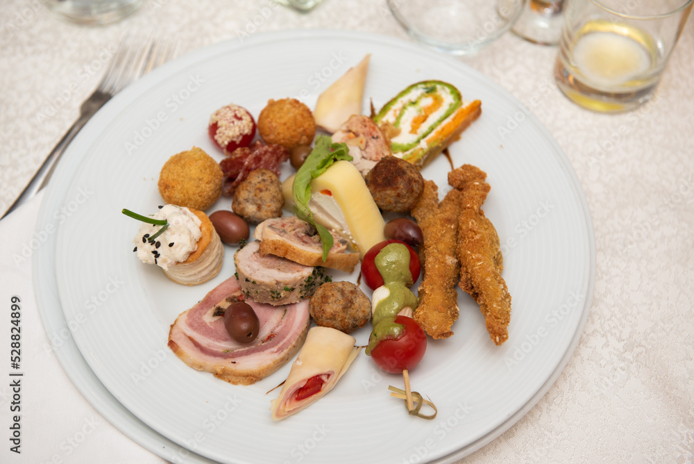 luxury aperitif at the wedding in Romania luxury aperitif at the wedding in Romania