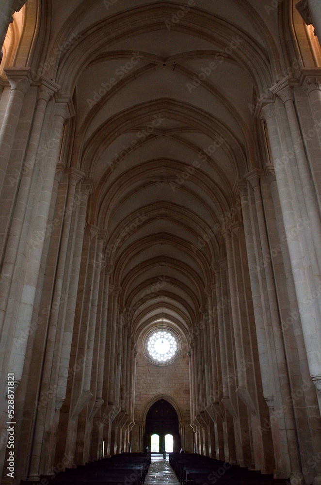 Interior del Monasterio de Alcobaça, Portugal
