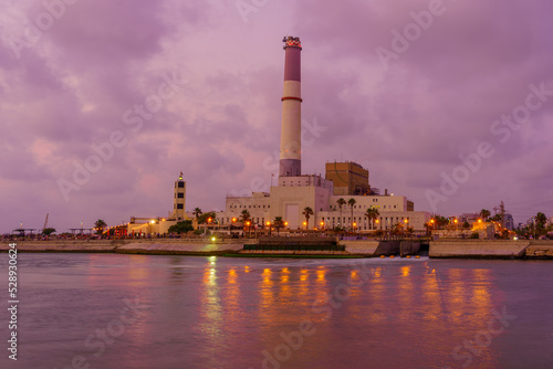 Reading power station and lighthouse, in Tel-Aviv © RnDmS