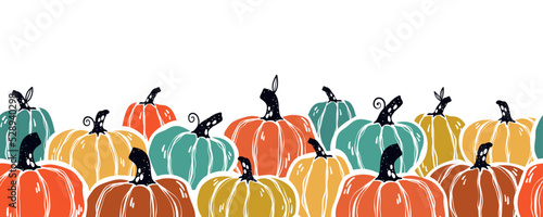 Lovely hand drawn Thanksgiving seamless pattern with pumpkins and sunflowers, great for textiles, table cloth, wrapping, banners, wallpapers - vector design
