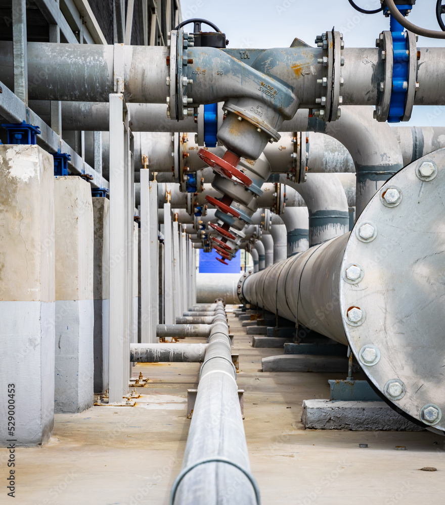 Open or close valve of cooling tower,beside of cooling Tower,screwing valve building cooling system,maintenance in working condition,anti-rust,rust is big problem of piping system. Open or close valve of cooling tower,beside of cooling Tower,screwing valve building cooling system,maintenance in working condition,anti-rust,rust is big problem of piping system.
