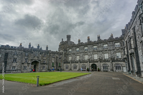 Kilkenny, Ireland: The interior courtyard at Kilkenny Castle. The castle was built in 1195 to control a fording-point of the River Nore.