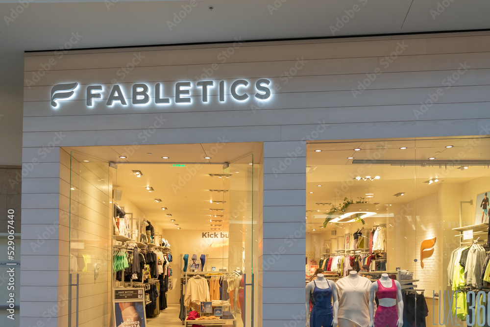 Orlando, Florida, USA - February 6, 2022: A Fabletics store in a shopping  mall. Fabletics is a global, active lifestyle brand that sells both men's  and women's sportswear, footwear and accessories. Stock