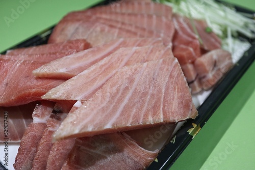 slices of raw tuna