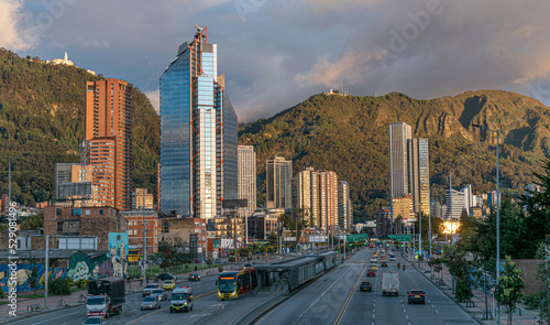 Paisaje urbano de la ciudad de Bogotá, Colombia, ubicada en sur américa.