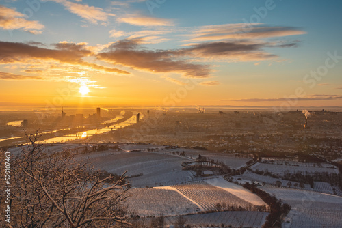 Photography Aerial city view of Vienna in Austria during winter.
