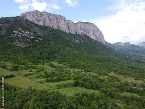 Fototapeta Naklejka Na Ścianę i Meble -  plateau and mountain