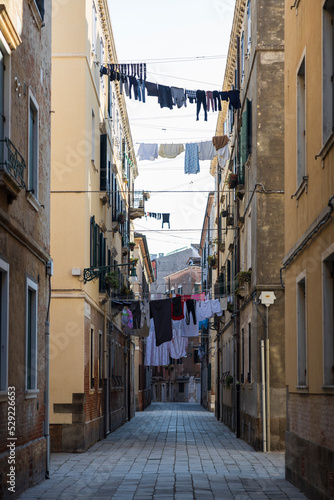 Drying laundry on the street of Venice © Fotopogledi