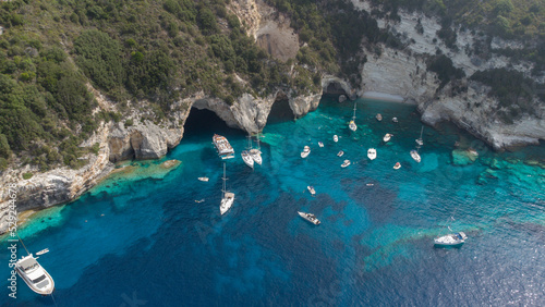 fotografie dell isola di paxos in grecia