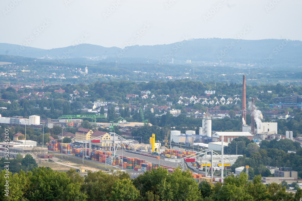 Blick auf den Container Umschlag Osnabrueck in Niedersachsen Flugaufnahme