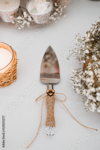 cake slice serve at a wedding