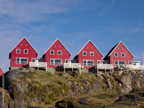 Foto Sisimiut, formerly known as Holsteinsborg, the second-largest city in Greenland