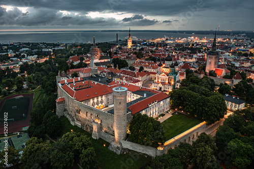 Obraz na płótnie panorama of the Old City. Tallinn, Estonia. August 2022 w salonie