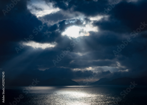 Sunrays over Glacier Bay