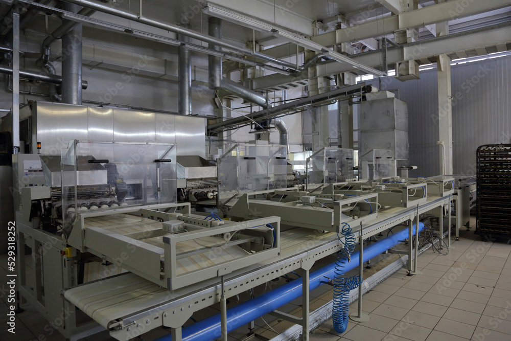 Bread manufacturing equipment in factory Bread manufacturing equipment in factory