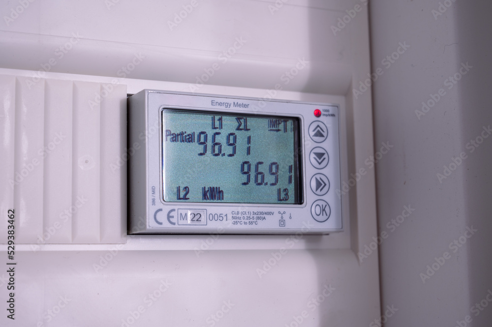3-phase smart Energy meter 3-phase for 2-stage self-generated electricity usage counts the self generated Watt hours 3-phase smart Energy meter 3-phase for 2-stage self-generated electricity usage counts the self generated Watt hours