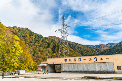 秋の谷川岳ロープウェイ 「土合口駅」の外観 【群馬県・利根郡・みなかみ町】