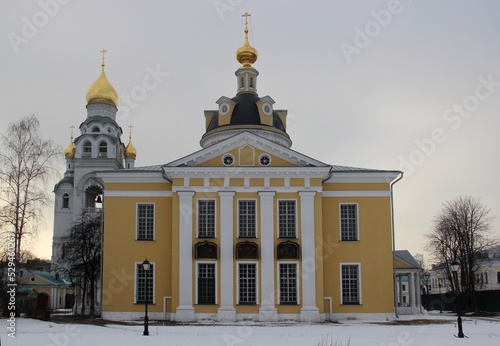 Pokrovsky old believer Cathedral and the bell tower of the Church of the Resurrection in Rogozhskaya Sloboda in Moscow