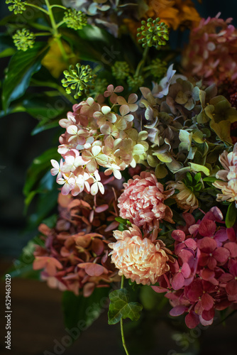 jesienny bukiet, kompozycja kwiatowa z jesiennych kwiatów, boho bukiet,autumn bouquet 