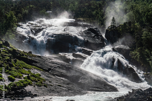 Wasserfall Tveitafossen im Husedalen bei Kinsarvik  Norwegen