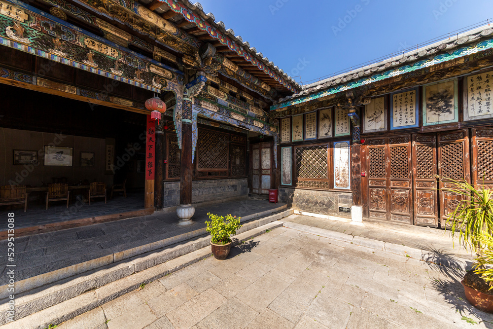 Fototapeta premium ancient village building in yunnan China
