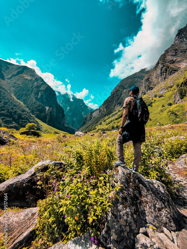 Valley of flowers trek chamoli uttarakhand 
