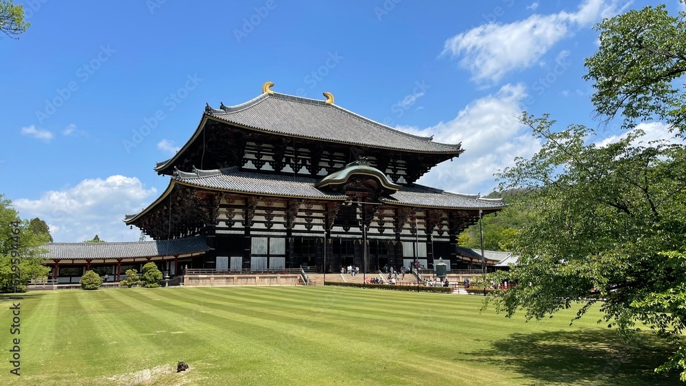 松江城の綺麗な堀川