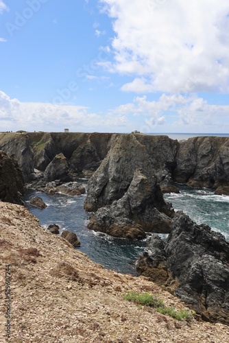 Jagged cliffs 