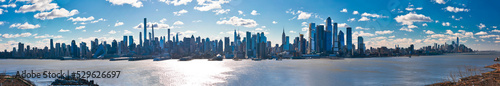 Photo Megapanorama of New York City skyline and Hudson river view