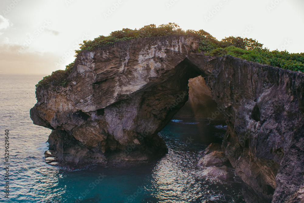 Naklejka premium Rock in the sea cueva del indi Arecibo Puerto Rico 