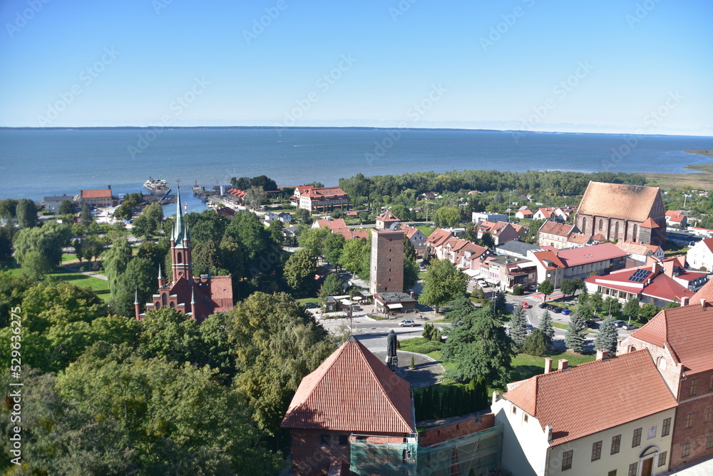 Fototapeta premium Gotycka wieża wodna 1571 r. we Fromborku, taras widokowy, zabytek, gotyk, architektura, 