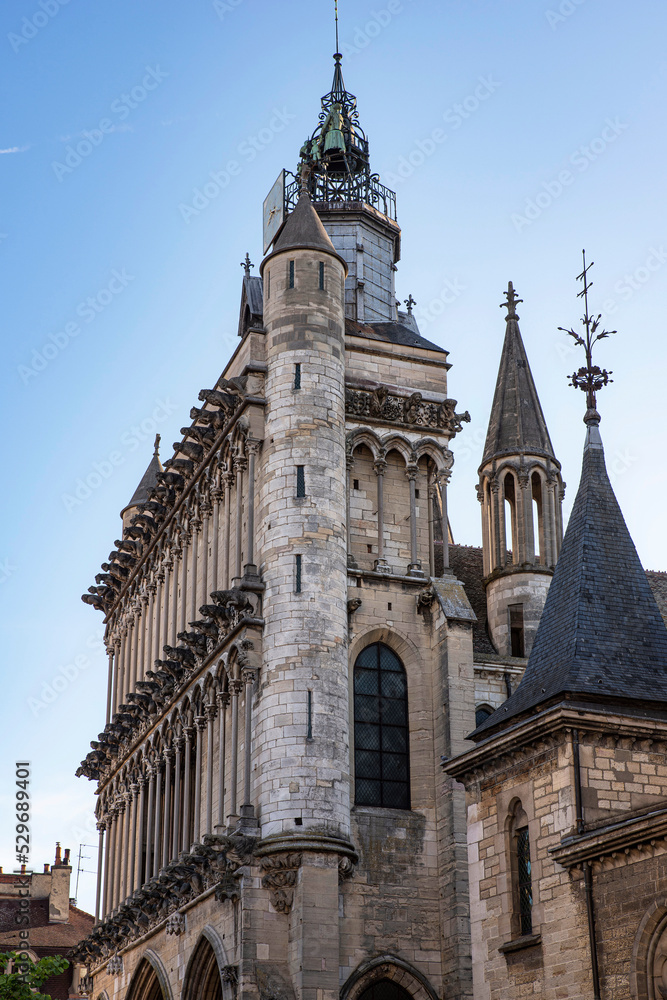 Fototapeta premium Detail of the architecture of the church Notre Dame de Dijon, Burgundy, France