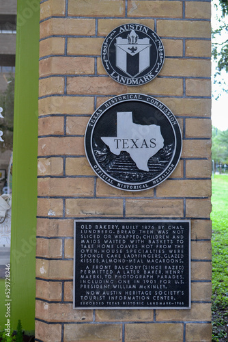 Obraz na płótnie Historical marker point in Austin, TX w salonie