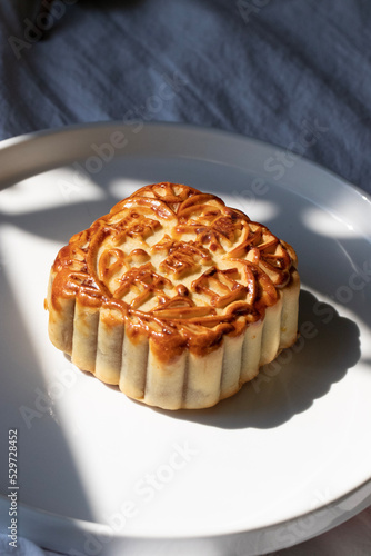 mooncake on a plate 