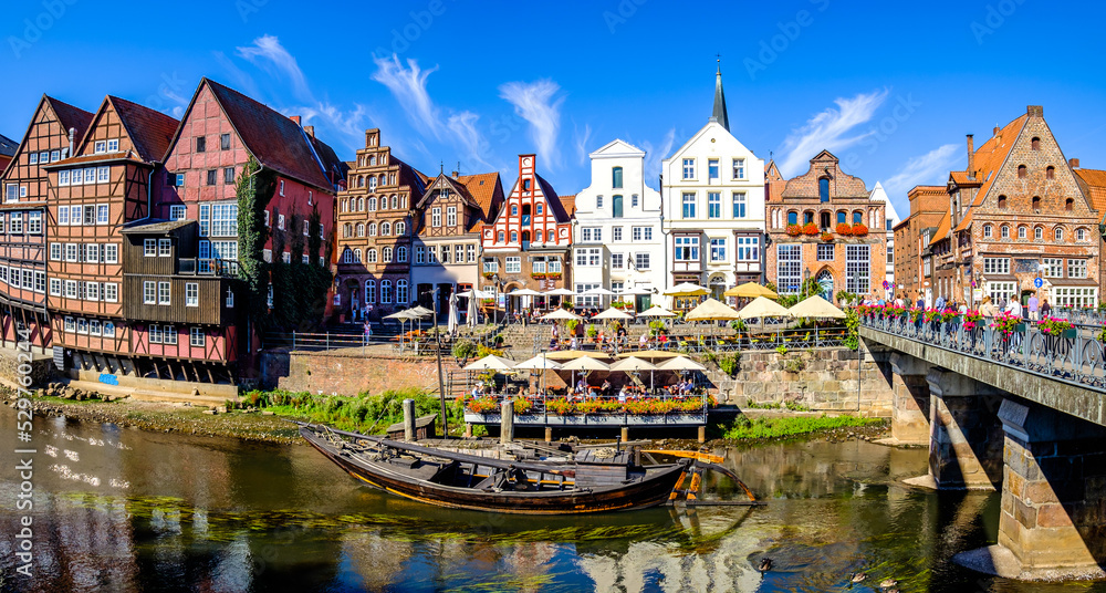 Obraz premium famous old town of Lueneburg - germany