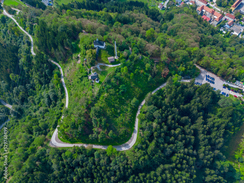 Die Burg von Oberkapfenberg auf den Schlossberg von oben