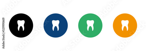 Tooth. Vector image.