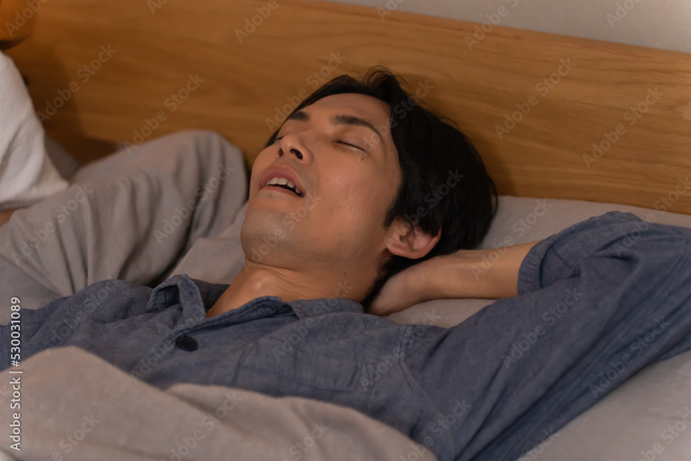 いびきで寝れない女性 いびきで寝れない女性
