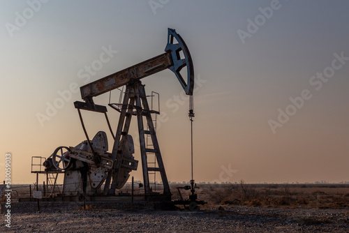 Oil production. Azerbaijan.