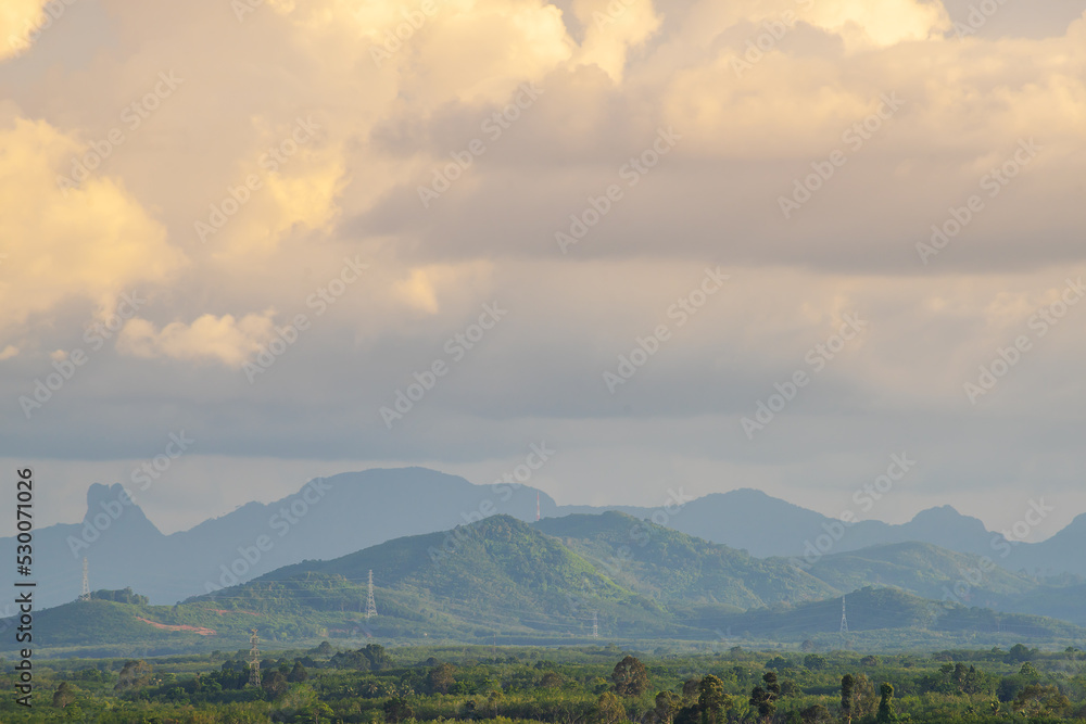 Obraz premium View of Colorful dramatic sky sunset or sunrise