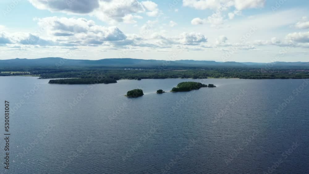 survol de rivière, fleuve et lac en Suède